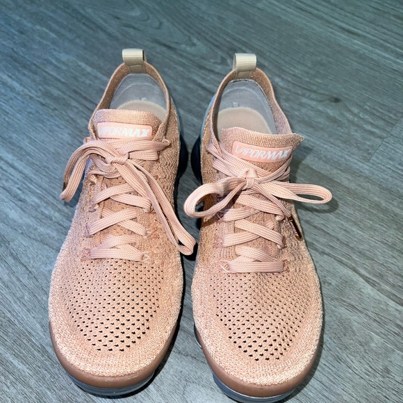 Nike Air VaporMax Flyknit 2 Rose Gold - Picture 2 of 6